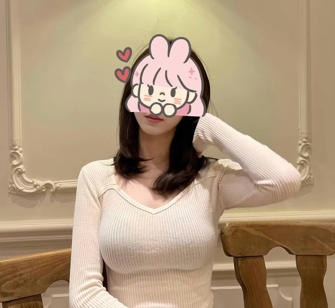 24岁网红隆胸,平胸成功逆袭d杯美胸!